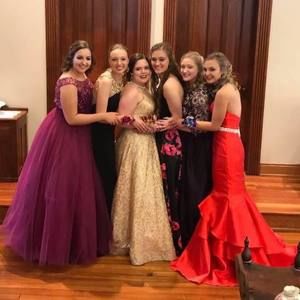 Meet your Posher, Eva